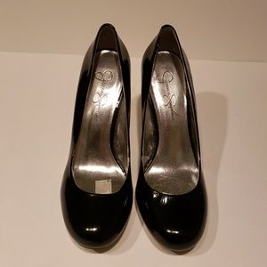 Black patent Jessica Simpson pumps